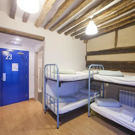 El De La Catedral بيت شباب *